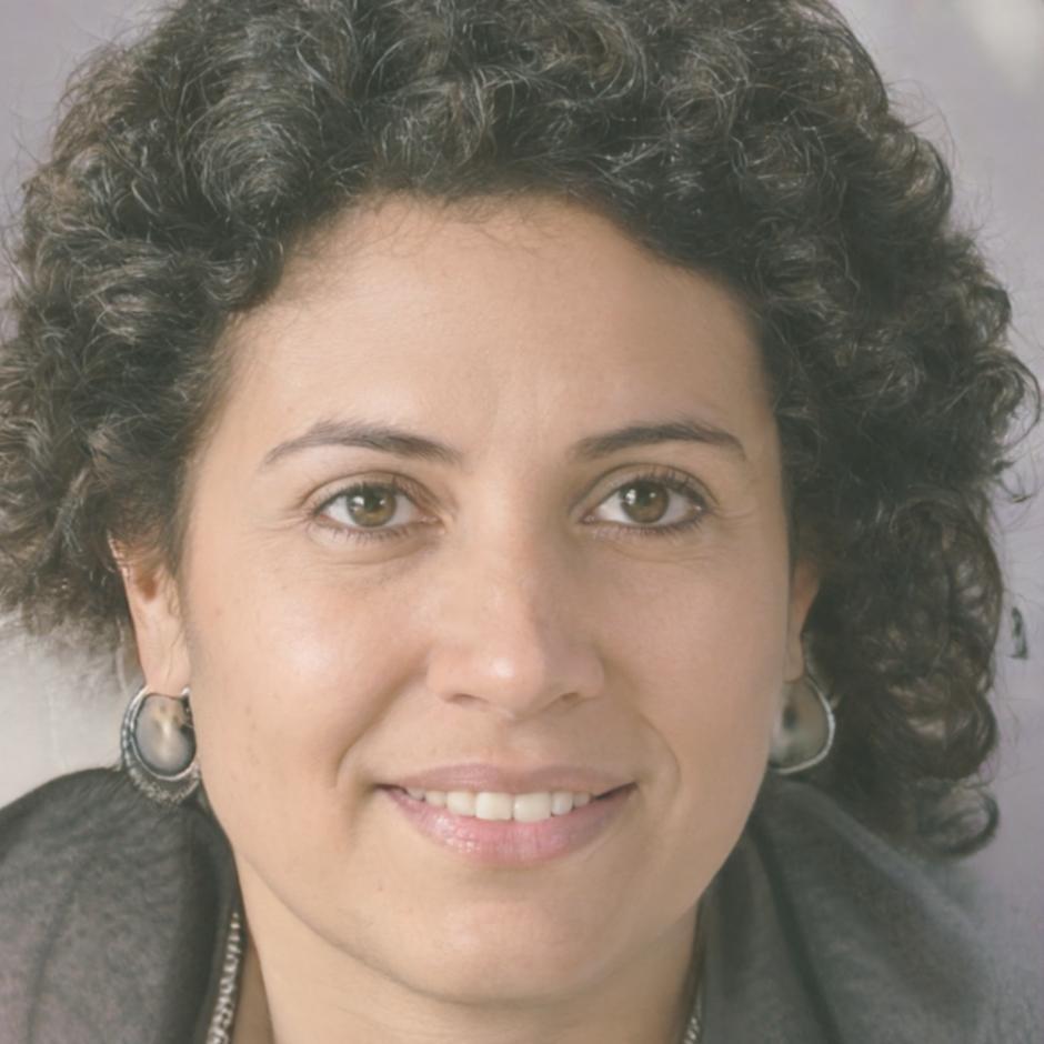 Daphne Satterfield, Client Education Manager